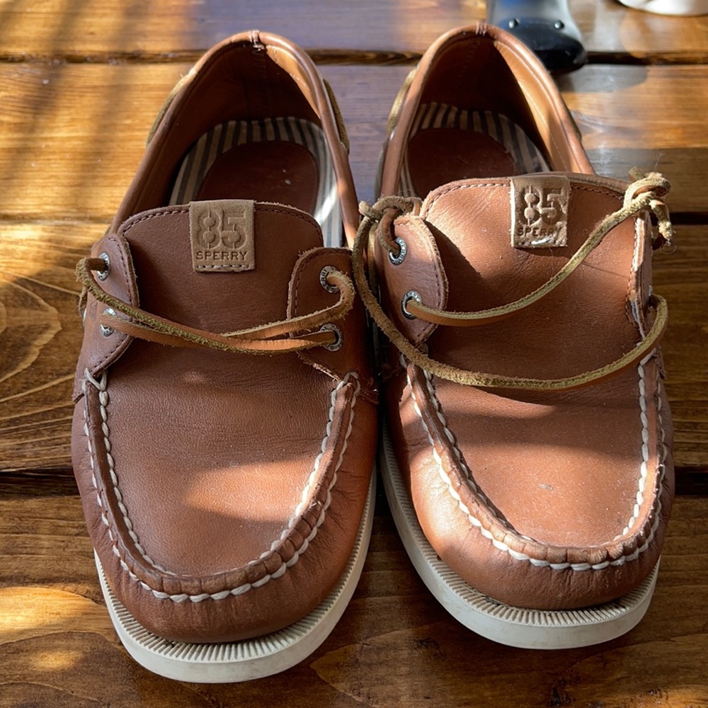 Sperry boat shoes